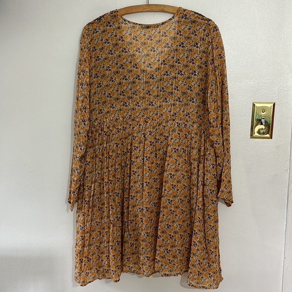 🚨ALL OFFERS ACCEPTED 🚨 STORE CLOSING 🚨 Zara Dress - Picture 8 of 9